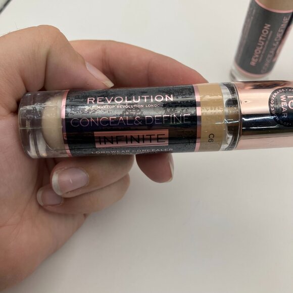 Lot of 3 Revolution Conceal & Define Infinite Concealer C7 16HR Wear Creaseproof - Picture 3 of 8